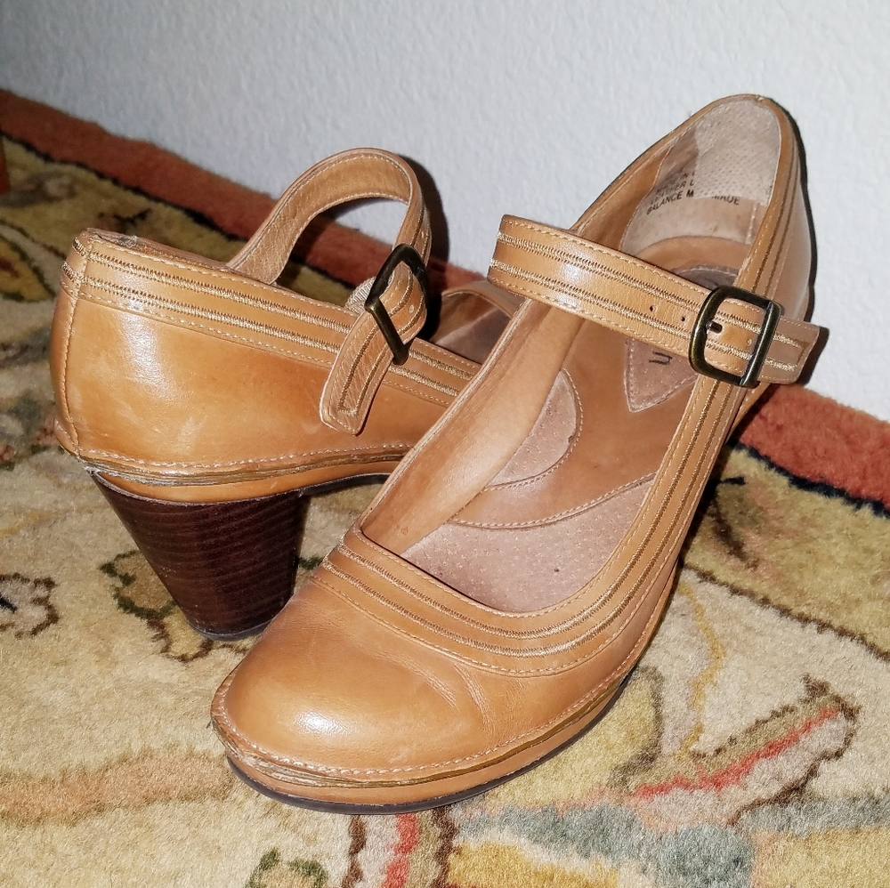 Clarks Artisan Collection